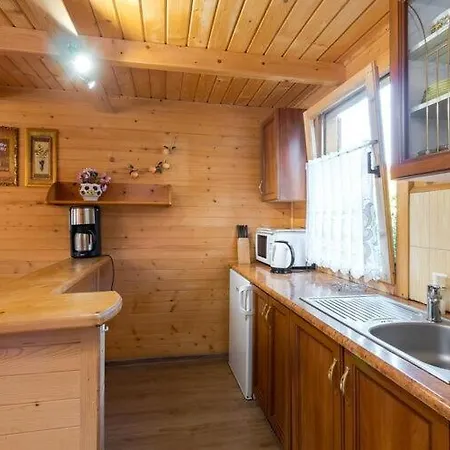 Holiday House For 4 People, Nyaraló